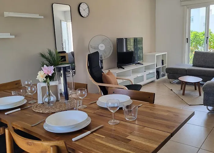 Hana Holiday House